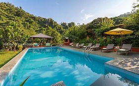 Catba Papillon Garden Bungalows & Resort